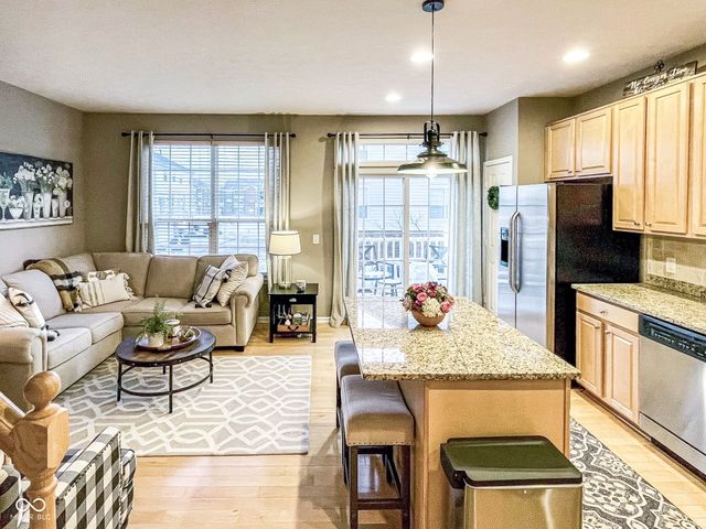 1036 Cavendish Drive, Carmel, IN 46032