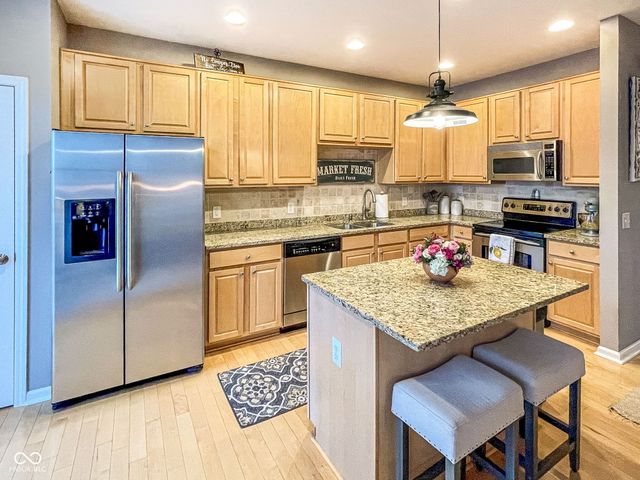 1036 Cavendish Drive, Carmel, IN 46032