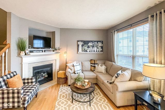 1036 Cavendish Drive, Carmel, IN 46032