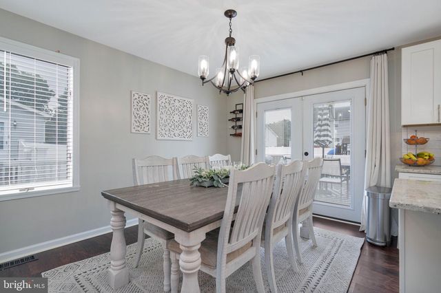 1230 RAMBLEWOOD DR, Vineland, NJ 08360
