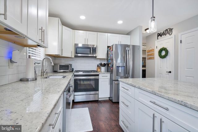 1230 RAMBLEWOOD DR, Vineland, NJ 08360