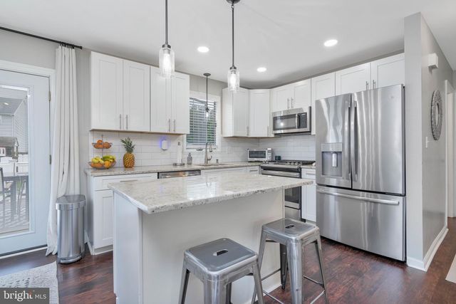 1230 RAMBLEWOOD DR, Vineland, NJ 08360