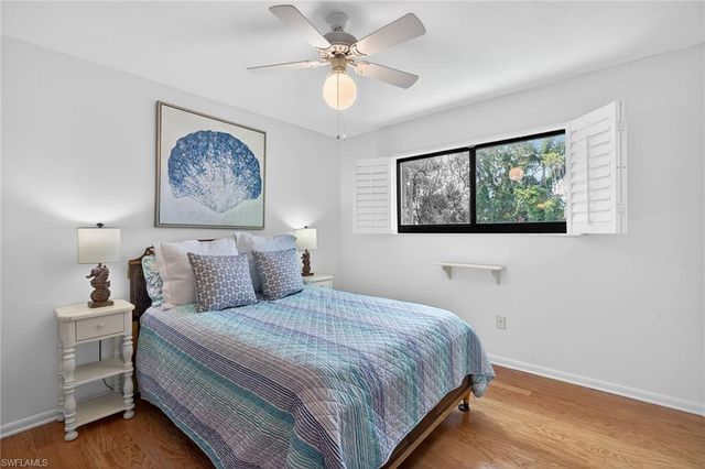 788 Park Shore DR C25, Naples, FL 34103