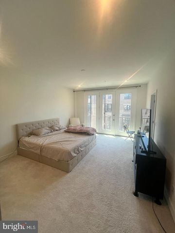 42632 DARALA DR, Ashburn, VA 20147
