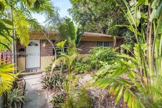 2411 Hayes St, Hollywood, FL 33020