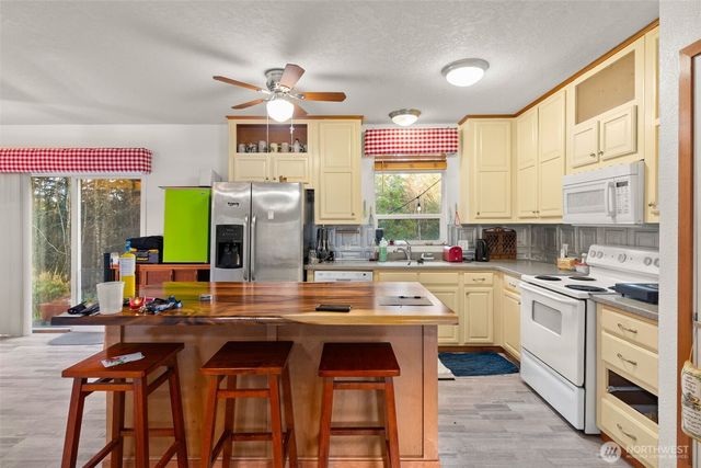 280 Bear View Drive, Chehalis, WA 98532