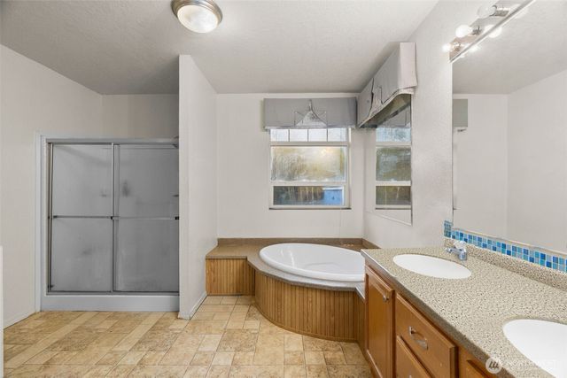 280 Bear View Drive, Chehalis, WA 98532