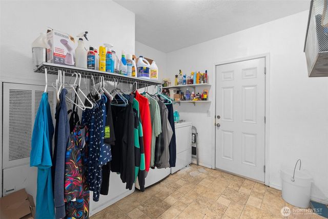 280 Bear View Drive, Chehalis, WA 98532