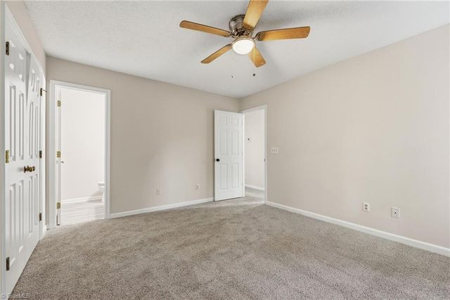 3319 Argyle Lane, Greensboro, NC 27406