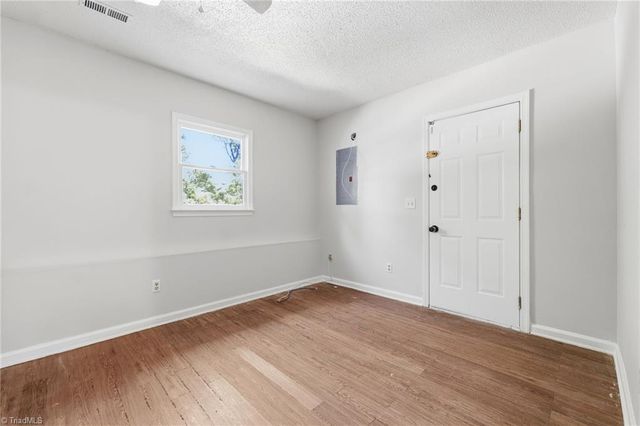 3319 Argyle Lane, Greensboro, NC 27406