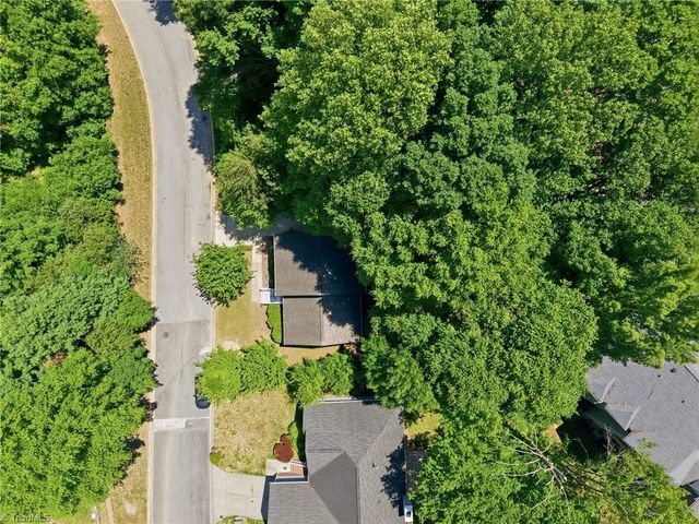 3319 Argyle Lane, Greensboro, NC 27406