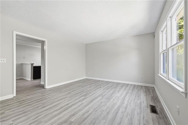 3319 Argyle Lane, Greensboro, NC 27406