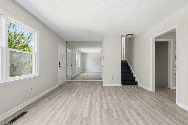 3319 Argyle Lane, Greensboro, NC 27406