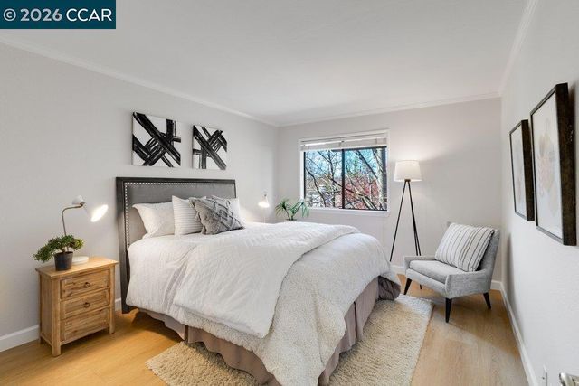 1465 Marchbanks Dr 4, Walnut Creek, CA 94598