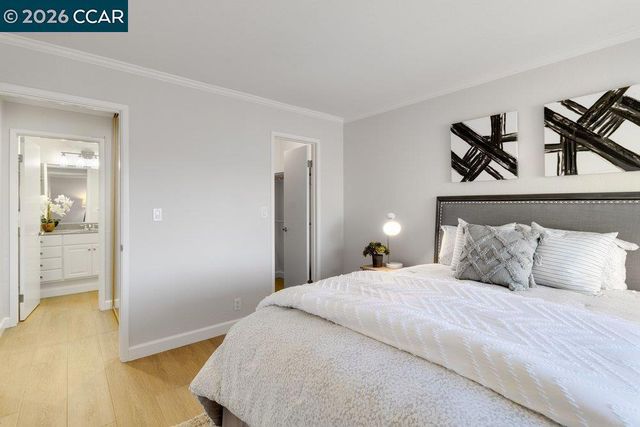 1465 Marchbanks Dr 4, Walnut Creek, CA 94598