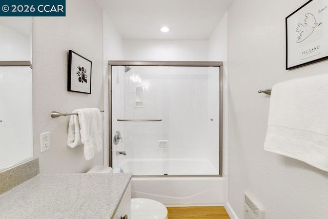 1465 Marchbanks Dr 4, Walnut Creek, CA 94598