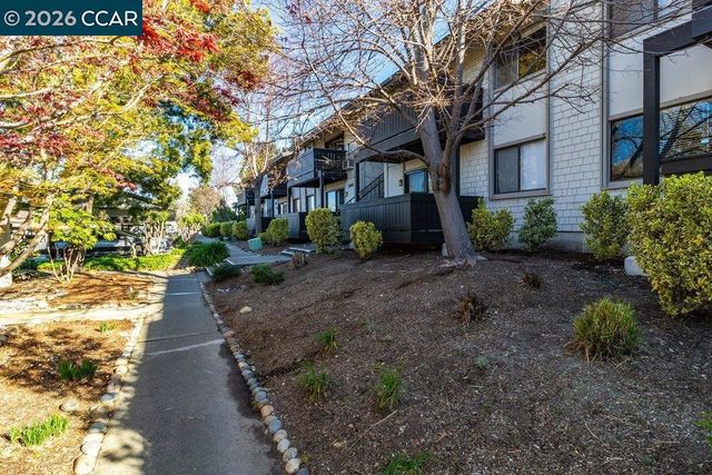 1465 Marchbanks Dr 4, Walnut Creek, CA 94598