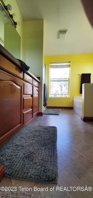 30 GUIO-BUDD ROAD, Big Piney, WY 83113 photo 26