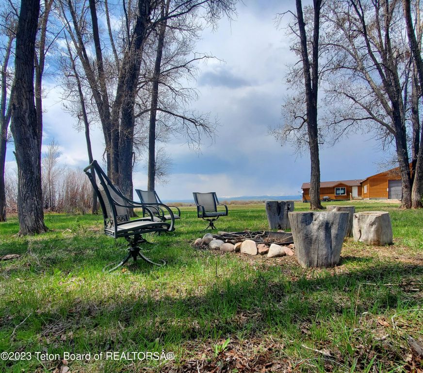 30 GUIO-BUDD ROAD, Big Piney, WY 83113 photo 5
