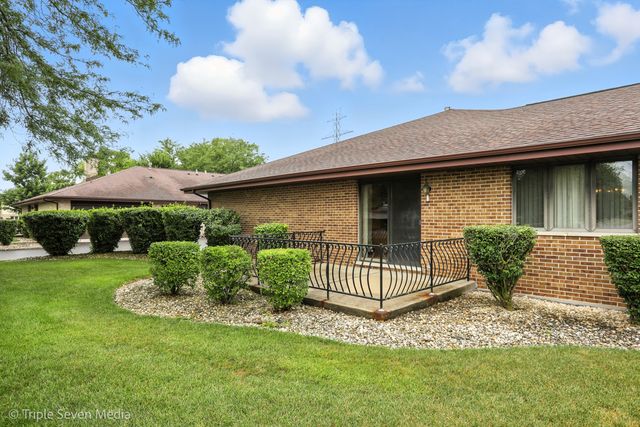 10703 Kentucky Court, Orland Park, IL 60467