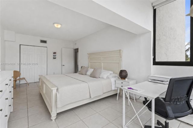575 Crandon Blvd 413 413, Key Biscayne, FL 33149
