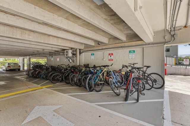 575 Crandon Blvd 413 413, Key Biscayne, FL 33149