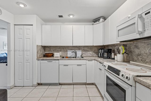 575 Crandon Blvd 413 413, Key Biscayne, FL 33149