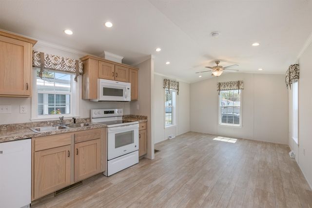 53 Brookwood Drive, Salem, NH 03079