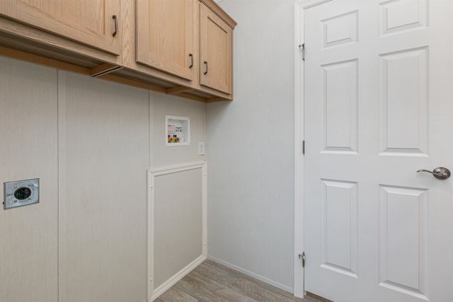 53 Brookwood Drive, Salem, NH 03079