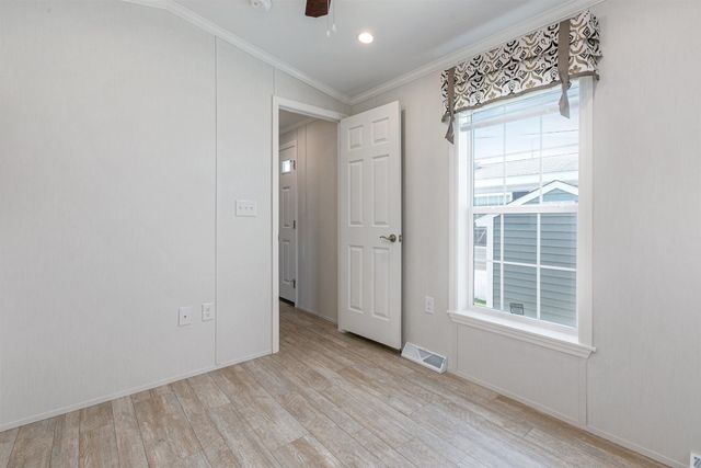 53 Brookwood Drive, Salem, NH 03079