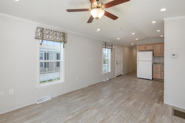 53 Brookwood Drive, Salem, NH 03079