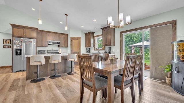 10515 Olivers WAY, Maribel, WI 54227