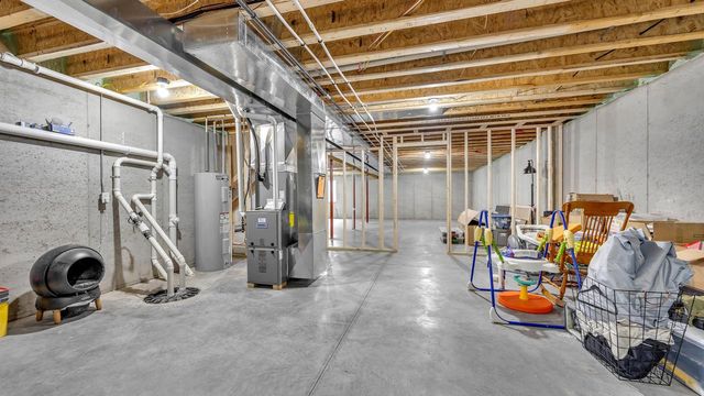 10515 Olivers WAY, Maribel, WI 54227