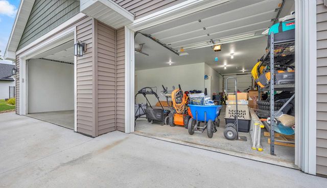 10515 Olivers WAY, Maribel, WI 54227