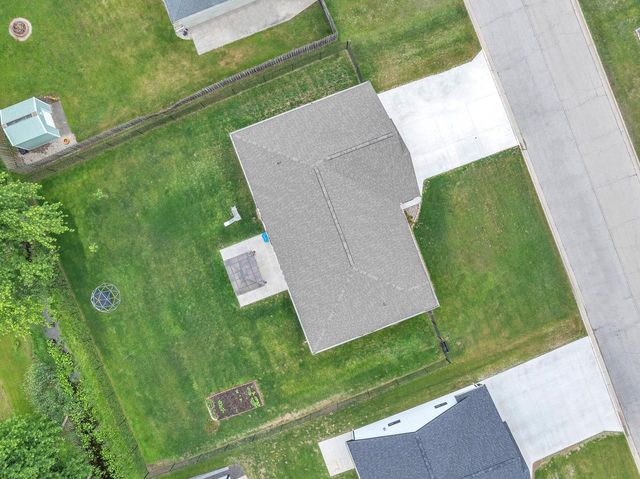 10515 Olivers WAY, Maribel, WI 54227