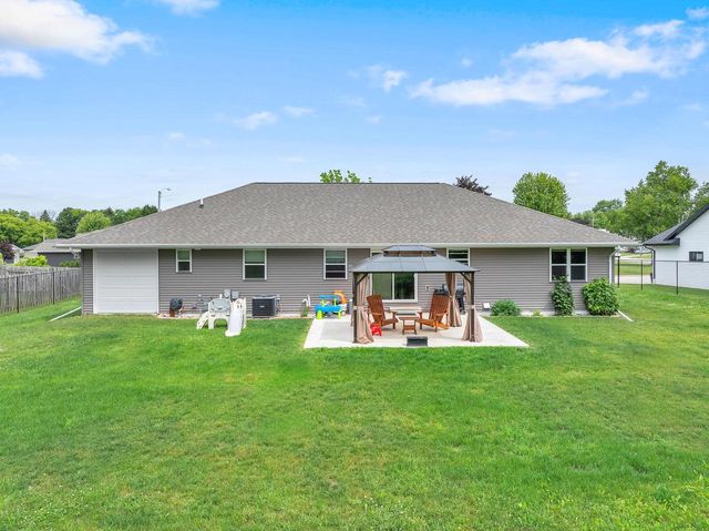 10515 Olivers WAY, Maribel, WI 54227