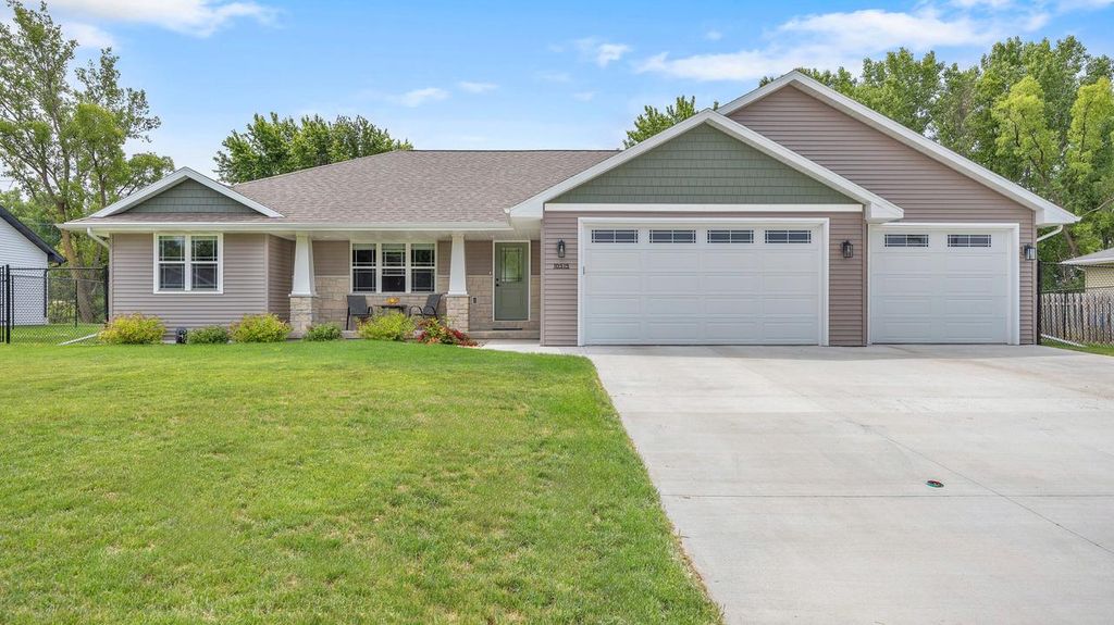 10515 Olivers WAY, Maribel, WI 54227