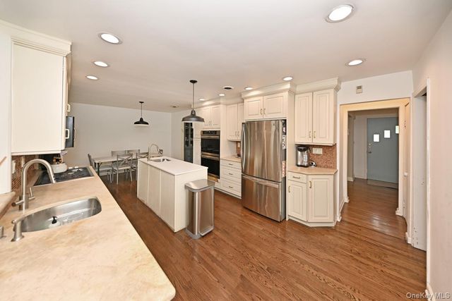 43 Sutin Place, Spring Valley, NY 10977