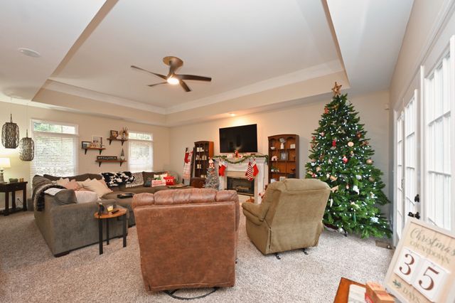 105 Windstar Bay Blvd, Hendersonville, TN 37075