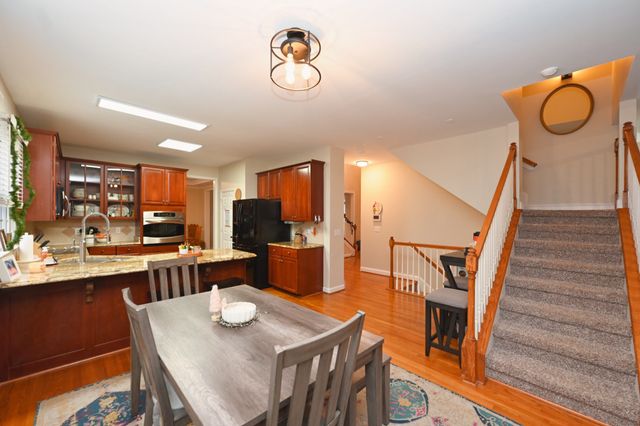 105 Windstar Bay Blvd, Hendersonville, TN 37075