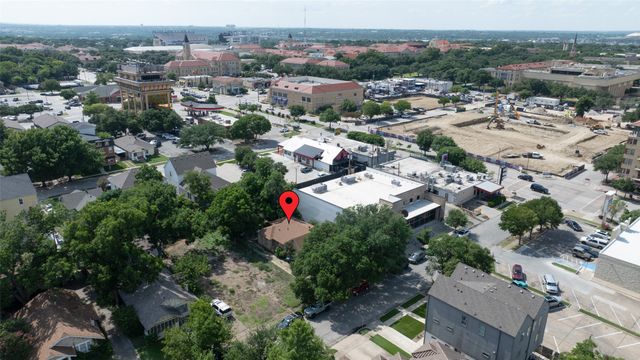 3118 Greene Avenue, Fort Worth, TX 76109