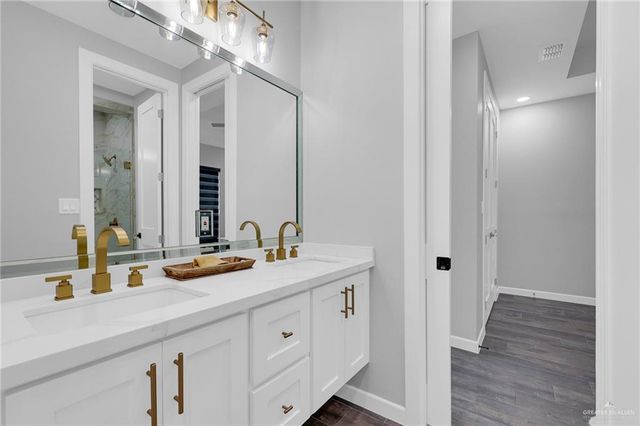 5284 N Mayberry Road, Palmhurst, TX 78573