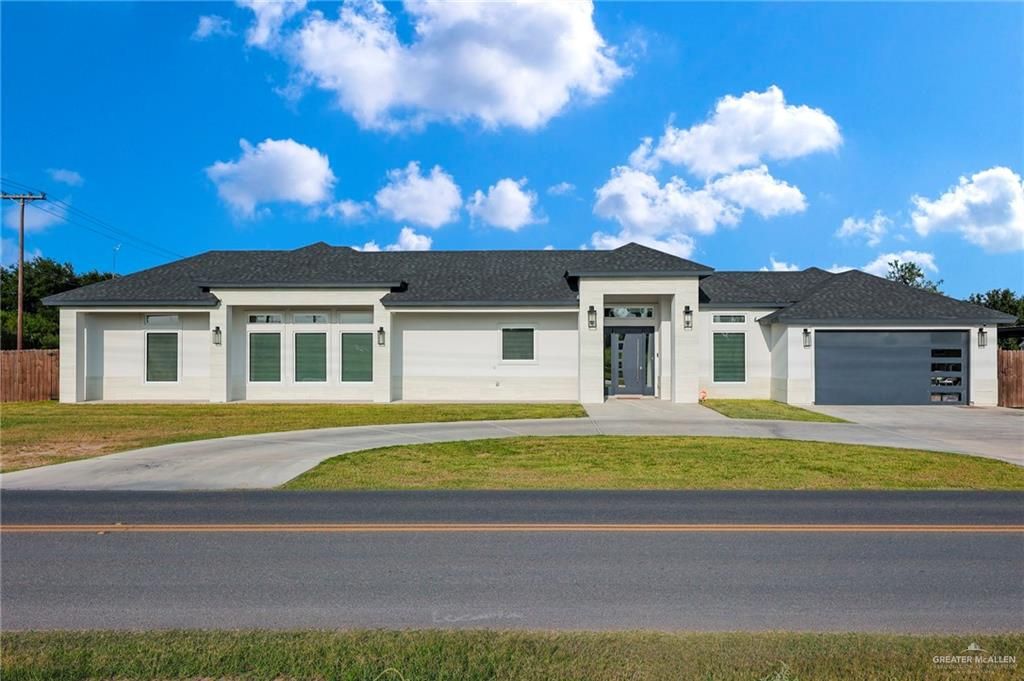 5284 N Mayberry Road, Palmhurst, TX 78573