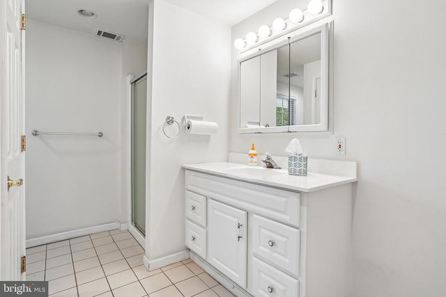 841 CAMDEN AVE, Blackwood, NJ 08012