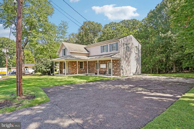 841 CAMDEN AVE, Blackwood, NJ 08012