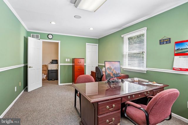 841 CAMDEN AVE, Blackwood, NJ 08012