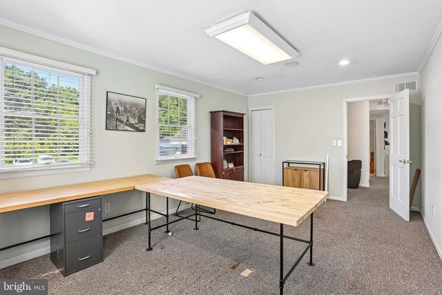 841 CAMDEN AVE, Blackwood, NJ 08012