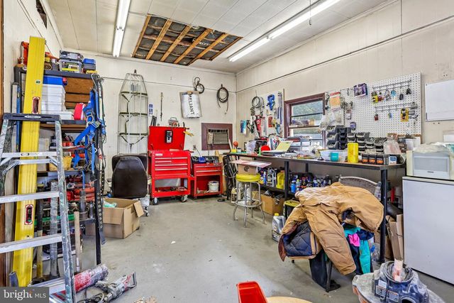 841 CAMDEN AVE, Blackwood, NJ 08012