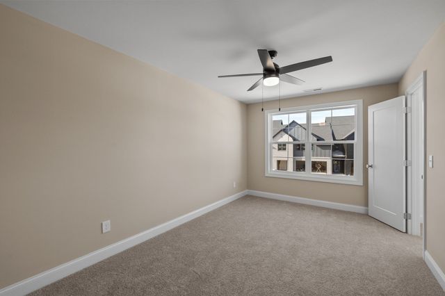 1915 Gracie Bug Loop, Murfreesboro, TN 37128