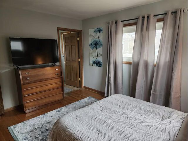 223 W Mequon ROAD, Mequon, WI 53092